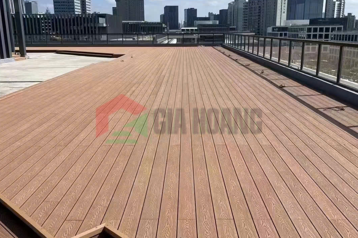 cach su dung san nhua ngoai troi ben nhat